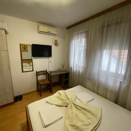 Bed and breakfast Elas 4*
