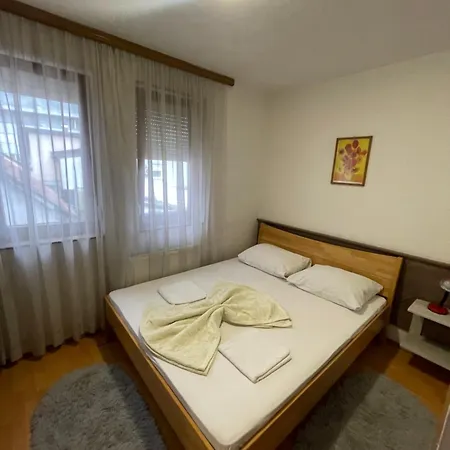 Elas Bed and breakfast